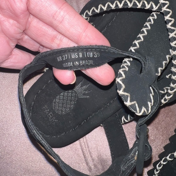 Farm Rio Sandals - Picture 4 of 5